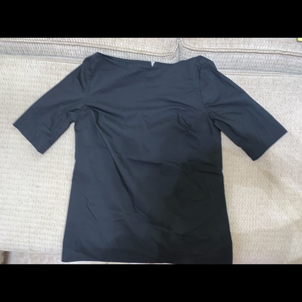 women’s black casual top